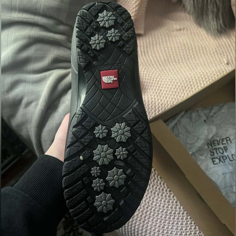 THE NORTH FACE Women's ThermoBall Utility Mid Waterproof Boots - Picture 9 of 9